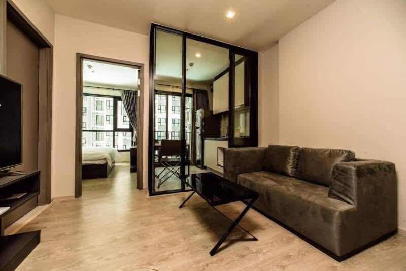 The Base Pattaya By Feng Appartement Buitenkant foto