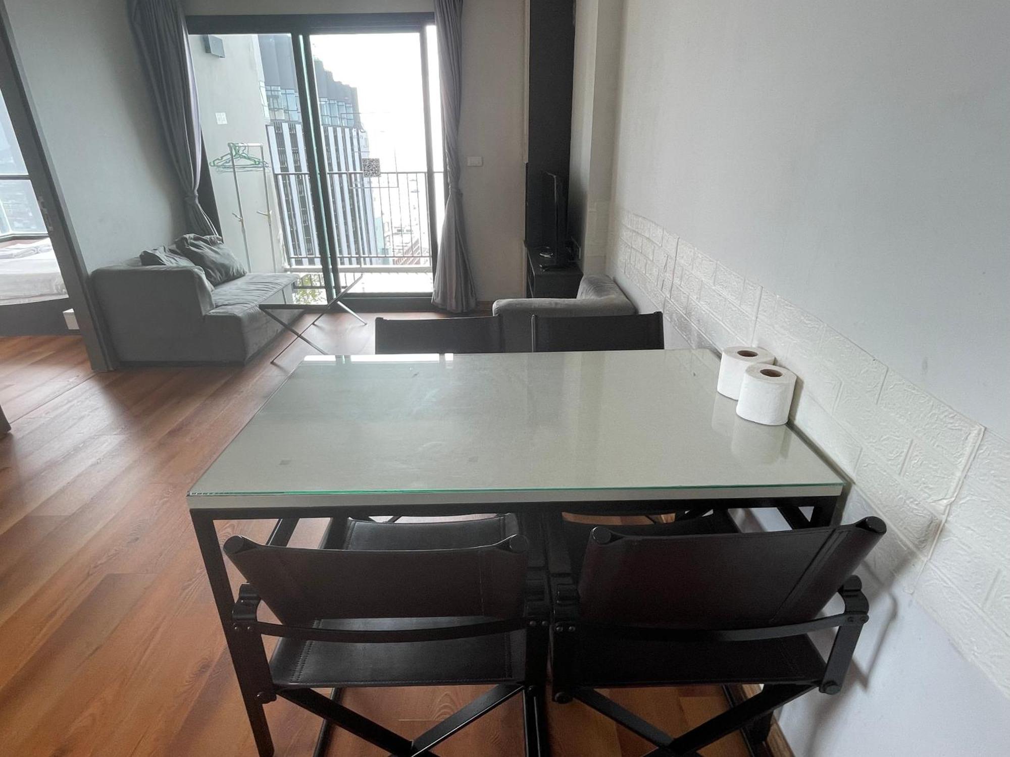 The Base Pattaya By Feng Appartement Buitenkant foto